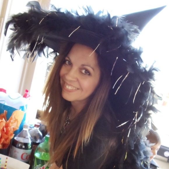 Meet your Posher, Tina - Picture 1 of 1